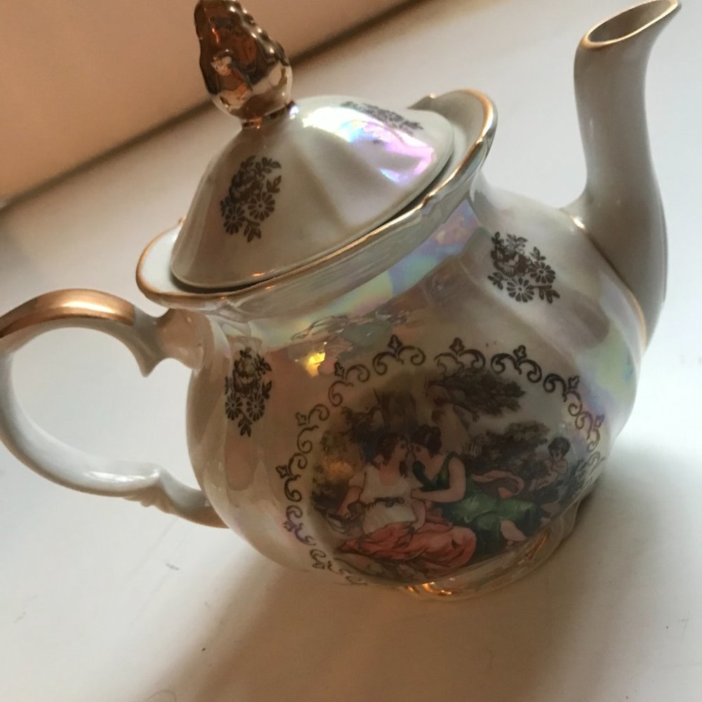 Vintage 1968-1987 Kahla GDR Porcelain Madonna Design Tea Kettle